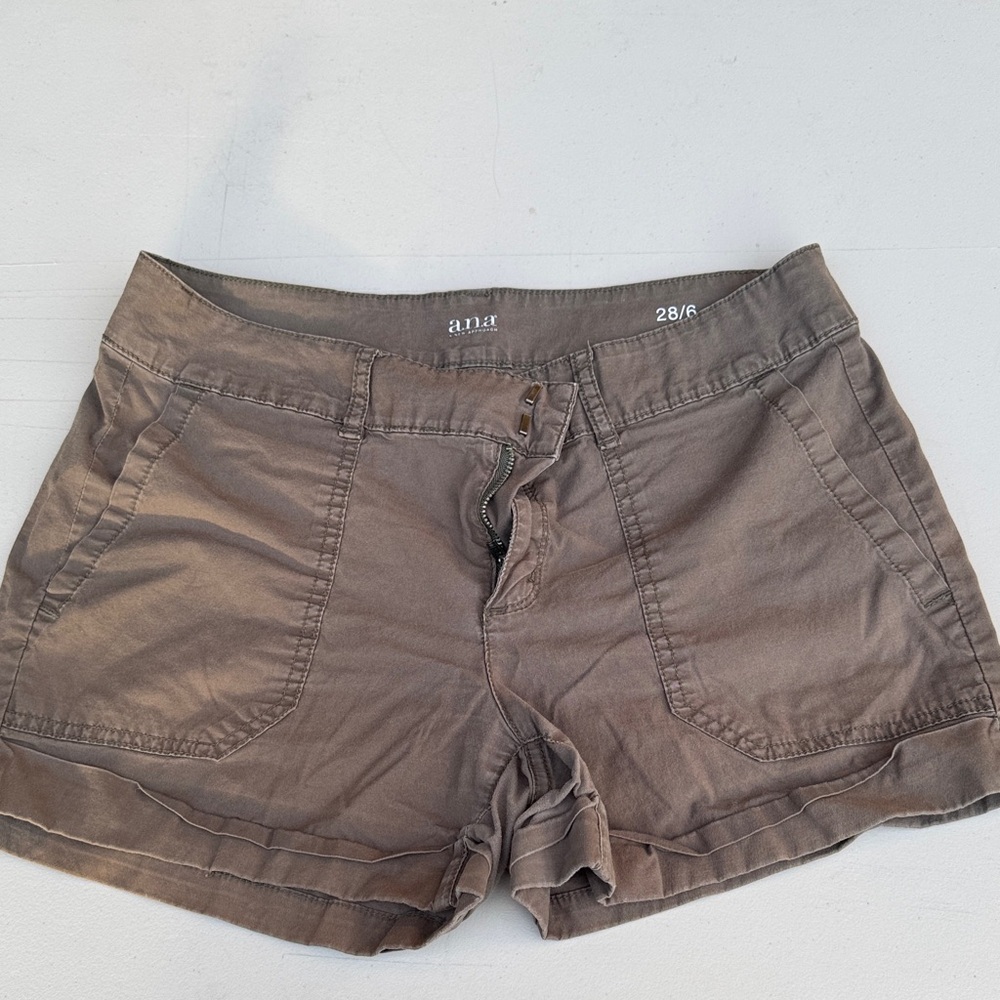 a.n.a Women's Tan Cargo Shorts